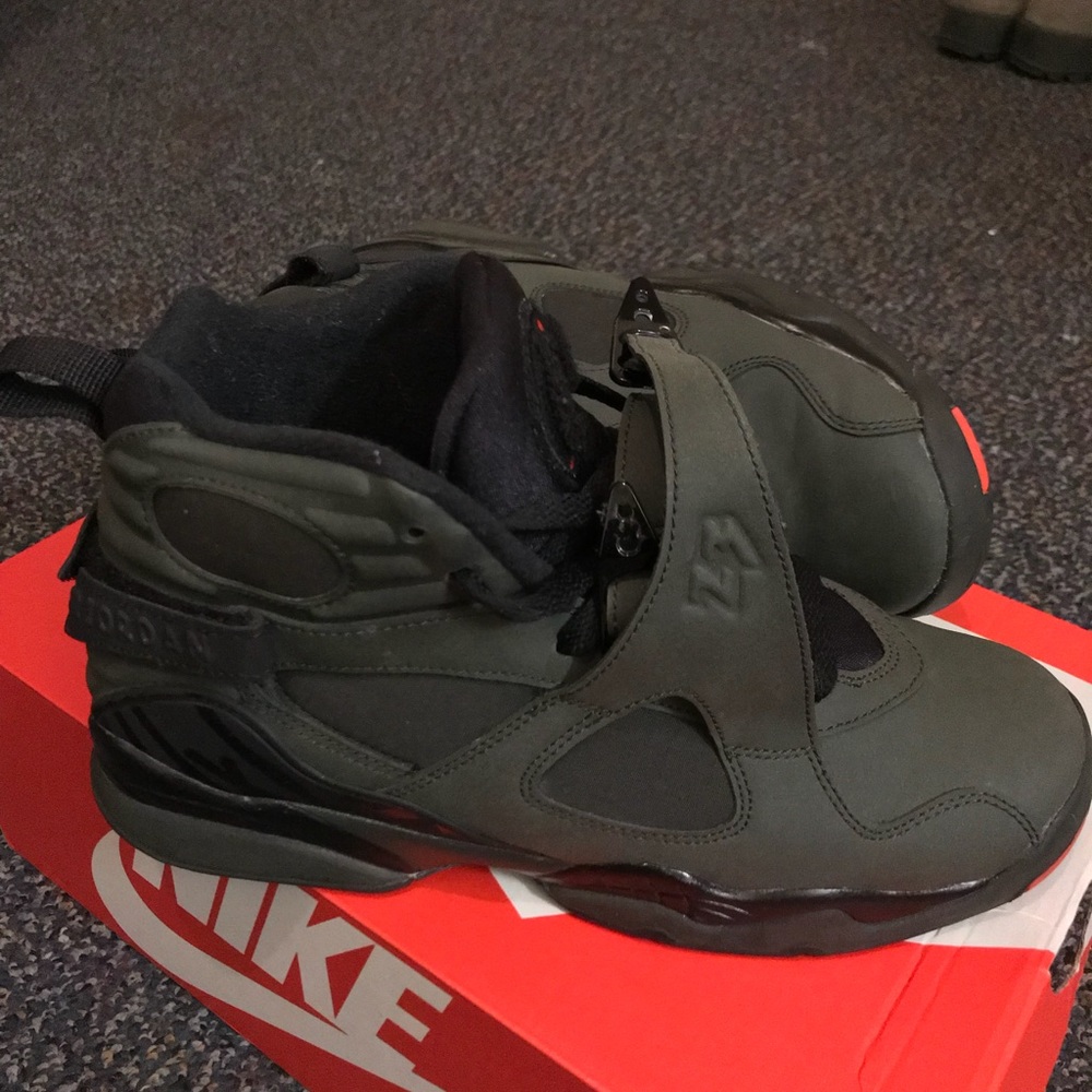 Air Jordan 8s